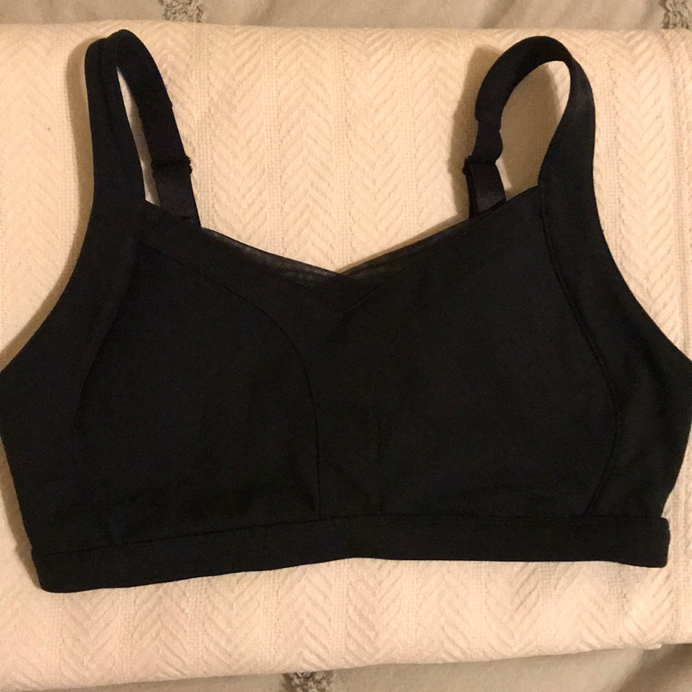 Fabletics never worn sport bra
